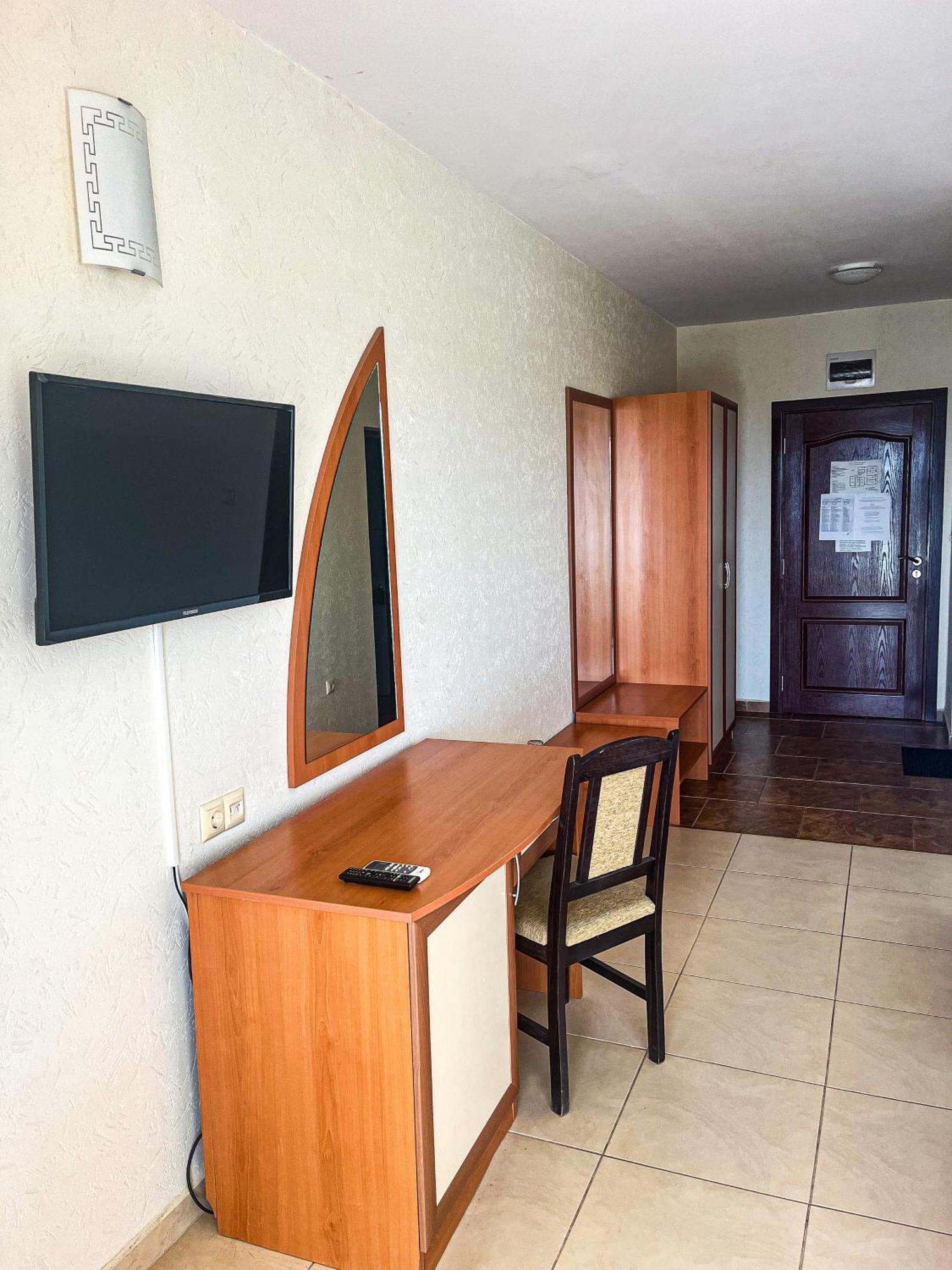 Hostel Malibu Sluneční pobřeží Exteriér fotografie