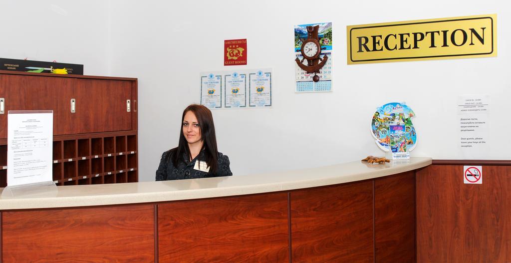 Hostel Malibu Sluneční pobřeží Exteriér fotografie